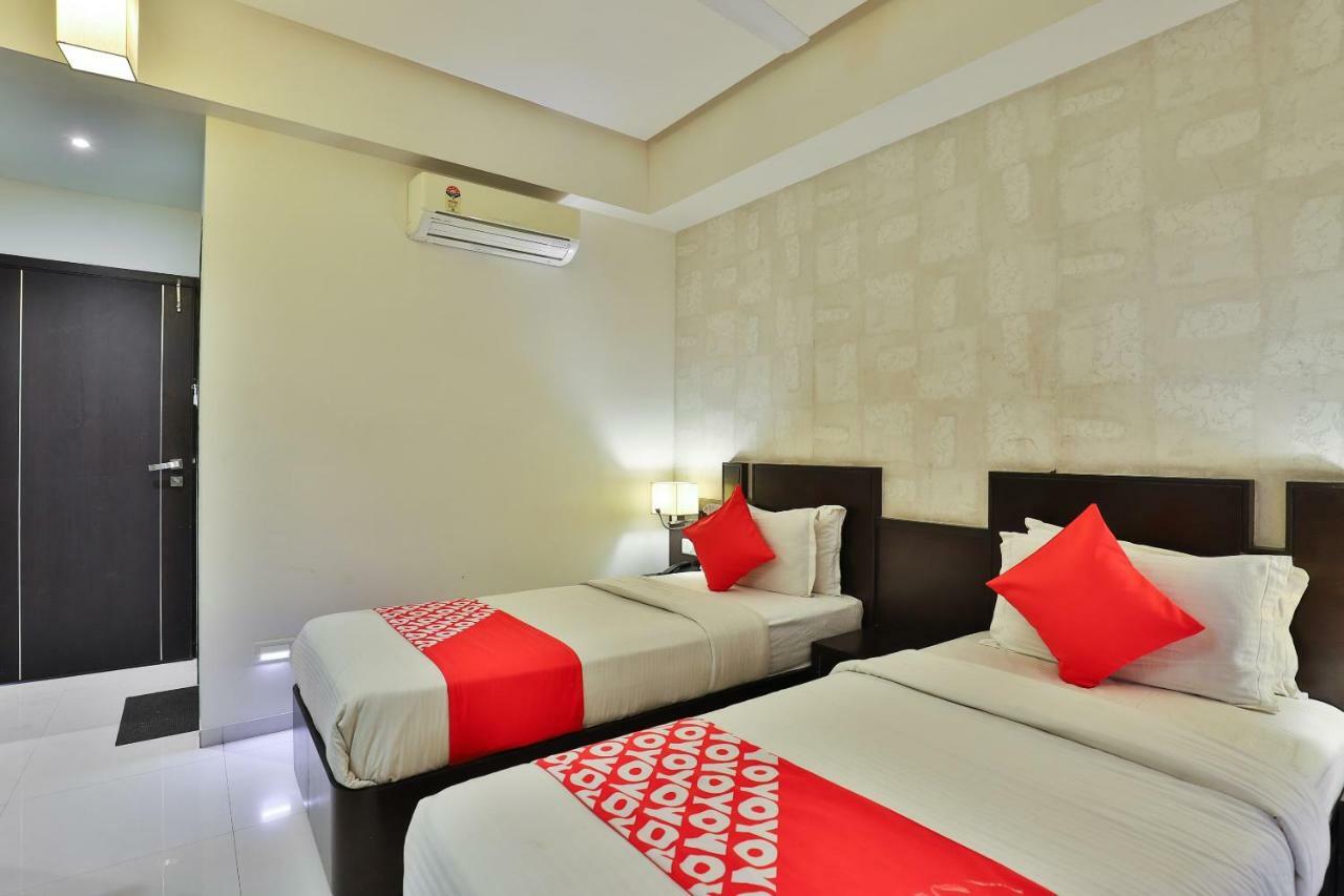 Hotel Magnum Inn Джунагадх Экстерьер фото