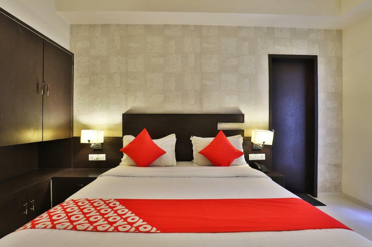 Hotel Magnum Inn Джунагадх Экстерьер фото